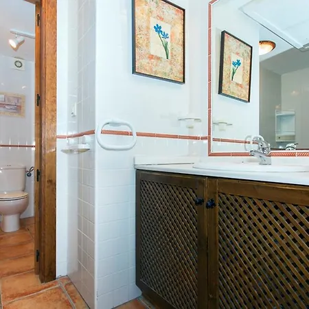 Bennecke Boston Apartment