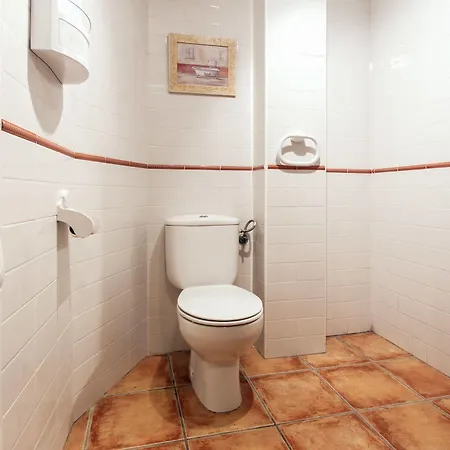 Bennecke Boston Apartment *